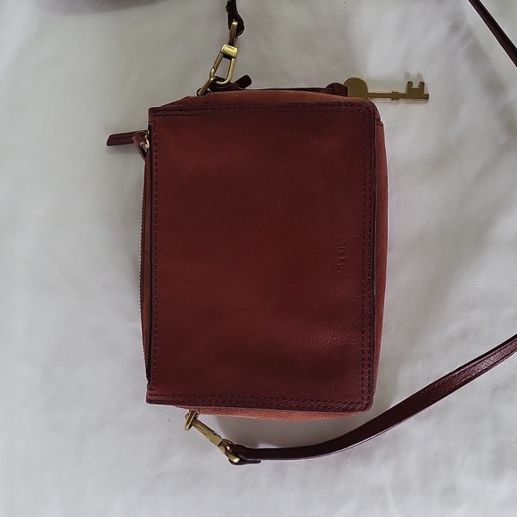 Fossil Campbell Leather Crossbody Bag - Picture 3 of 11